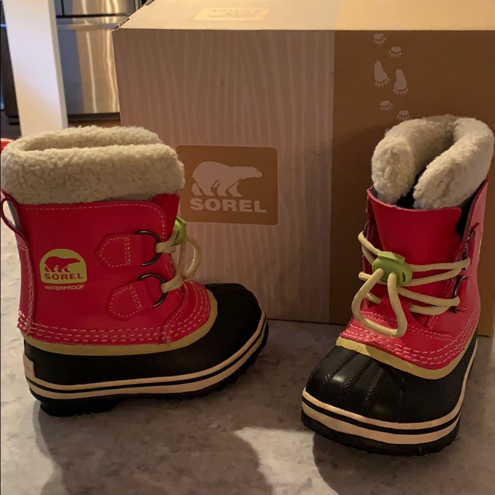 Kids SOREL Snow Boots - Like New Condition